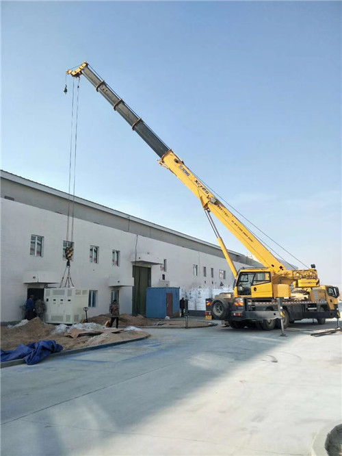 天峻县“超载就喊停”—— 吊车的 “重量保镖” 技术